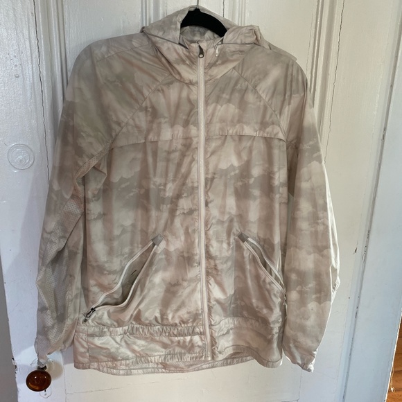 LULU LEMON CLOUD LIGHT JACKET - Picture 4 of 5